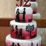 کیک ولنتاین چند طبقه دخترانه